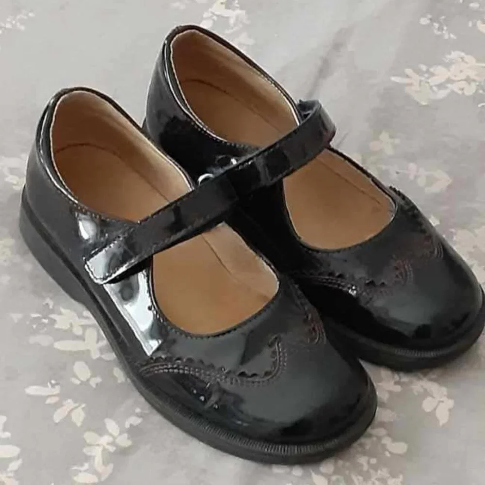 NATURINO Wing Tipped Navy w/ Burgundy Trim Patent Leather Maryjane shoes